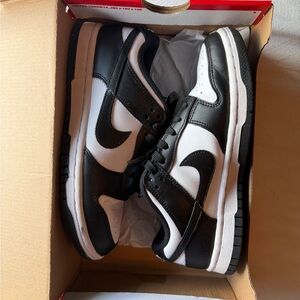 Nike Women’s Dunks